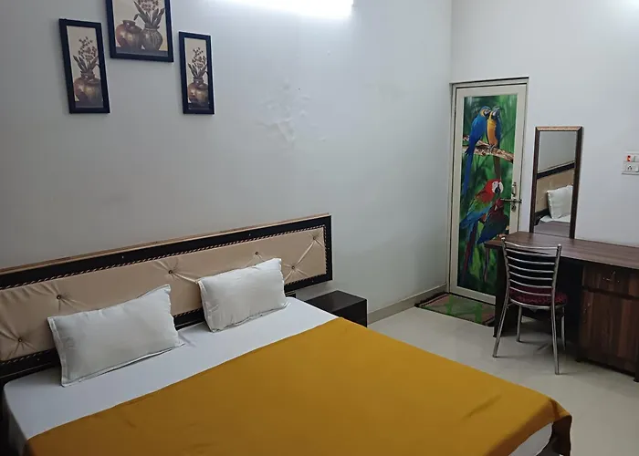Goroomgo Varuna Stay Varanasi - Best Customer Service Experience