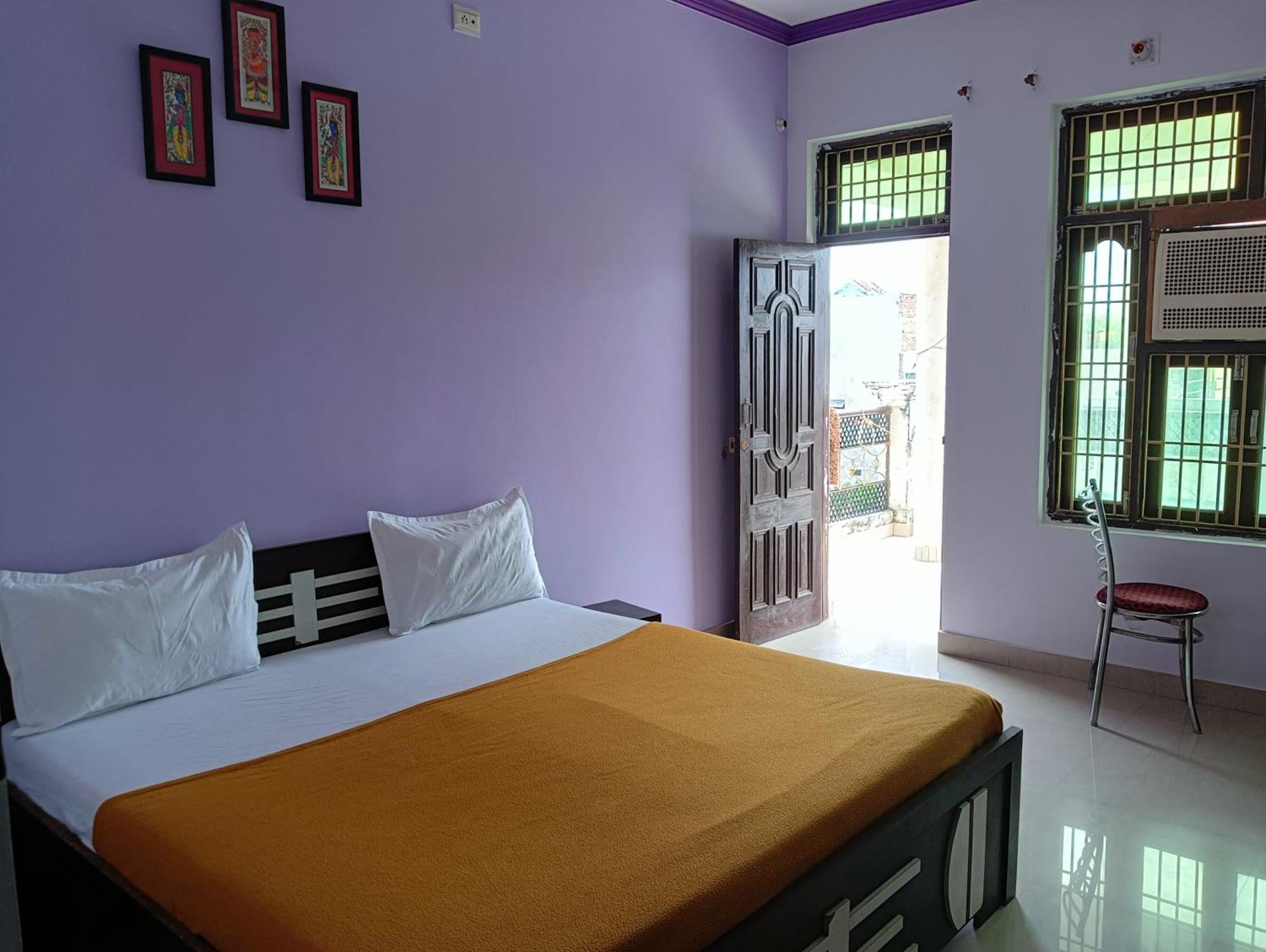 Goroomgo Varuna - Customer Service Experience 3*